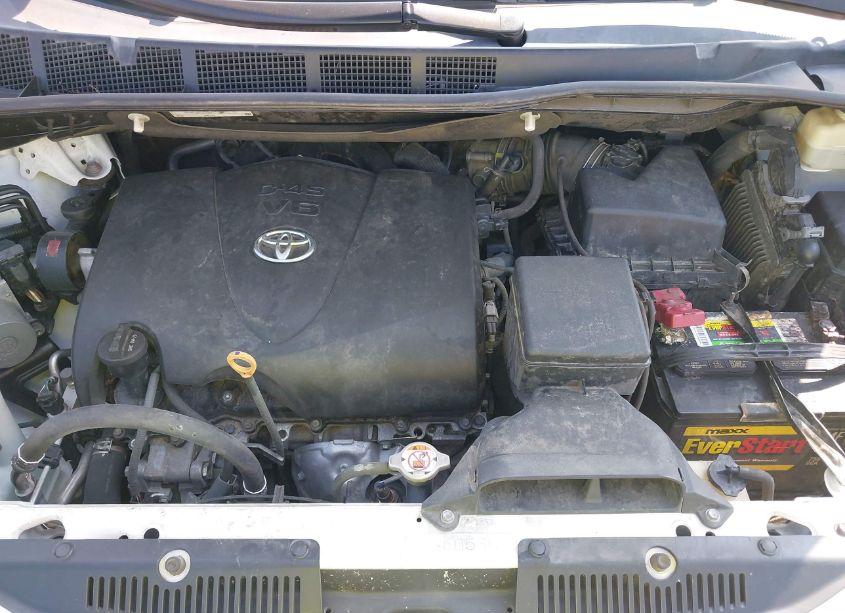 Photo 10 of 2017 Toyota Sienna LE 8 PASSENGER (VIN 5TDKZ3DC5HS795074)