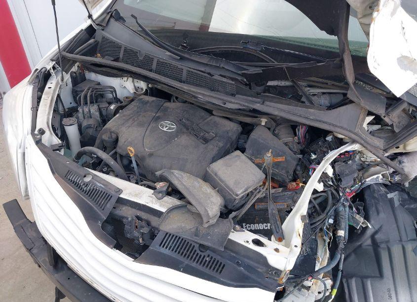 Photo 10 of 2017 Toyota Sienna LE 8 PASSENGER (VIN 5TDKZ3DC5HS822774)