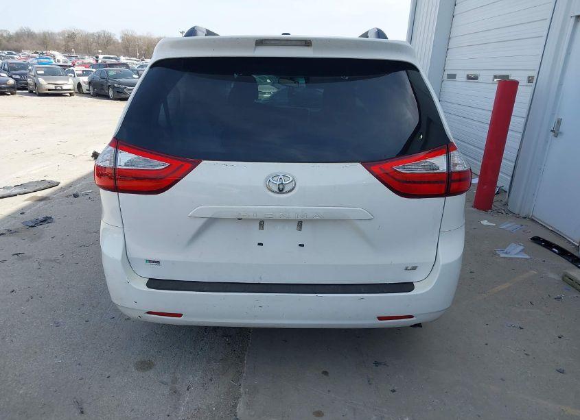 Photo 16 of 2017 Toyota Sienna LE 8 PASSENGER (VIN 5TDKZ3DC5HS822774)