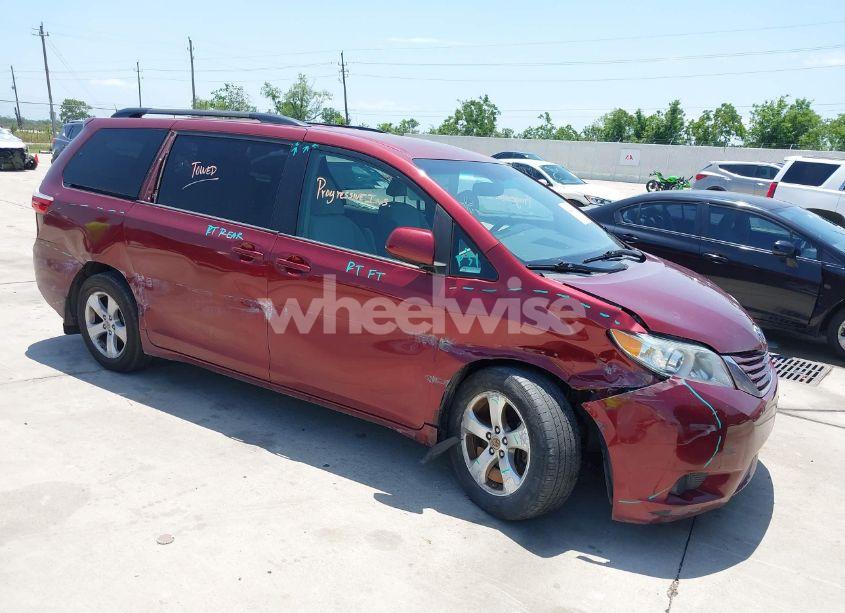 2017 Toyota Sienna LE 8 PASSENGER (VIN 5TDKZ3DC5HS898933) main photo