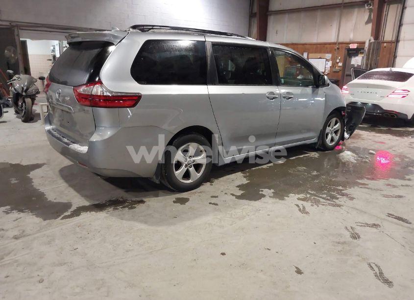 Photo 4 of 2018 Toyota Sienna LE 8 PASSENGER (VIN 5TDKZ3DC5JS956870)