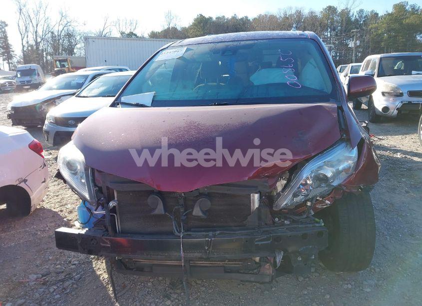 Photo 11 of 2019 Toyota Sienna LE 8 PASSENGER (VIN 5TDKZ3DC5KS008650)