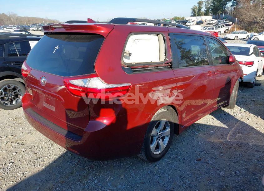 Photo 4 of 2019 Toyota Sienna LE 8 PASSENGER (VIN 5TDKZ3DC5KS008650)