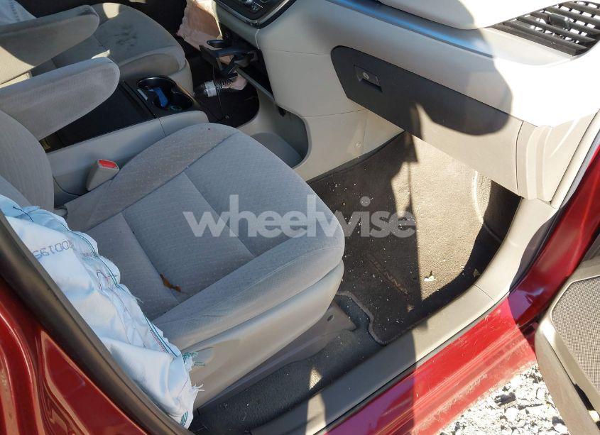 Photo 5 of 2019 Toyota Sienna LE 8 PASSENGER (VIN 5TDKZ3DC5KS008650)