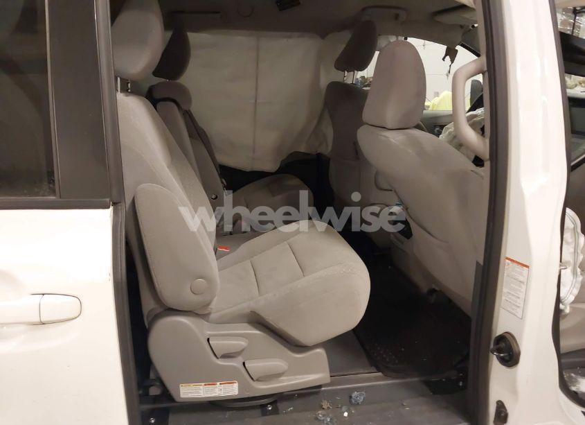 Photo 8 of 2020 Toyota Sienna LE 8-PASSENGER (VIN 5TDKZ3DC5LS044937)