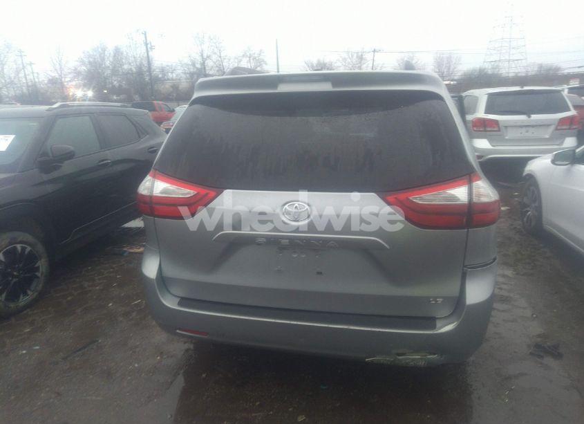 Photo 17 of 2017 Toyota Sienna LE 8 PASSENGER (VIN 5TDKZ3DC6HS811542)