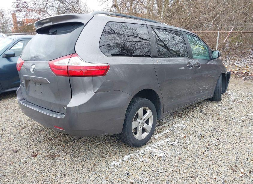 Photo 4 of 2017 Toyota Sienna LE 8 PASSENGER (VIN 5TDKZ3DC6HS844685)