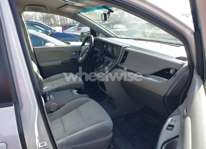 Photo 5 of 2017 Toyota Sienna LE 8 PASSENGER (VIN 5TDKZ3DC6HS863138)