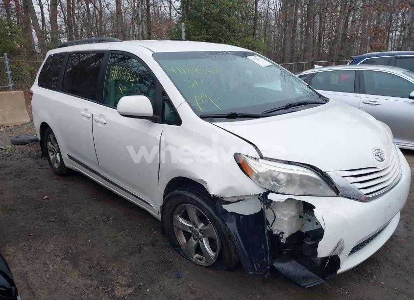 Photo 6 of 2017 Toyota Sienna LE 8 PASSENGER (VIN 5TDKZ3DC6HS863138)