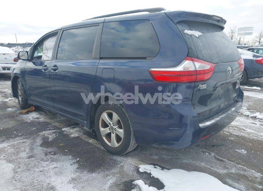 Photo 3 of 2018 Toyota Sienna LE 8 PASSENGER (VIN 5TDKZ3DC6JS906320)