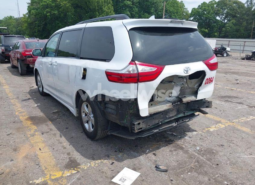 Photo 3 of 2018 Toyota Sienna LE 8 PASSENGER (VIN 5TDKZ3DC6JS909072)