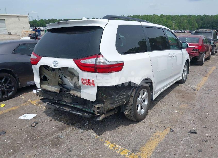 Photo 4 of 2018 Toyota Sienna LE 8 PASSENGER (VIN 5TDKZ3DC6JS909072)