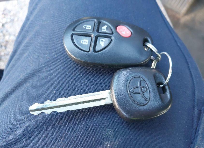 Photo 11 of 2017 Toyota Sienna LE 8 PASSENGER (VIN 5TDKZ3DC7HS772606)