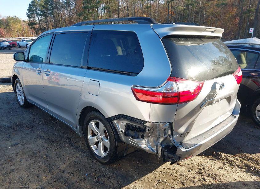 Photo 3 of 2017 Toyota Sienna LE 8 PASSENGER (VIN 5TDKZ3DC7HS772606)