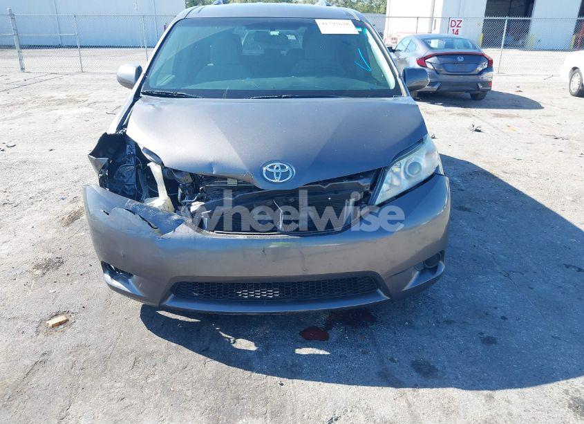 Photo 6 of 2017 Toyota Sienna LE 8 PASSENGER (VIN 5TDKZ3DC7HS781788)