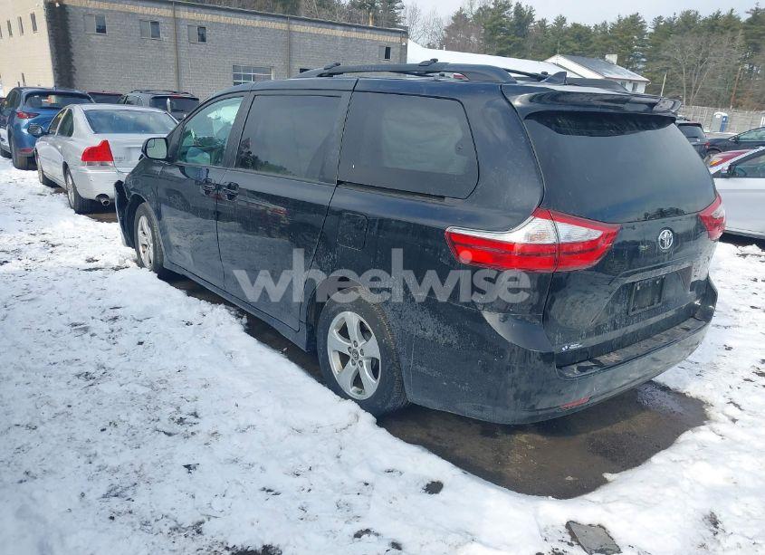 Photo 3 of 2018 Toyota Sienna LE 8 PASSENGER (VIN 5TDKZ3DC7JS910196)