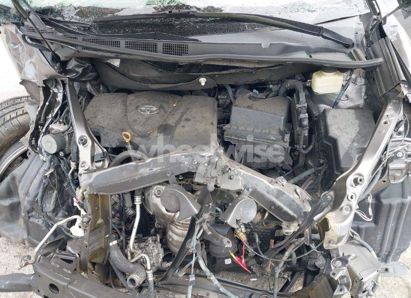 Photo 10 of 2018 Toyota Sienna LE 8 PASSENGER (VIN 5TDKZ3DC7JS940573)