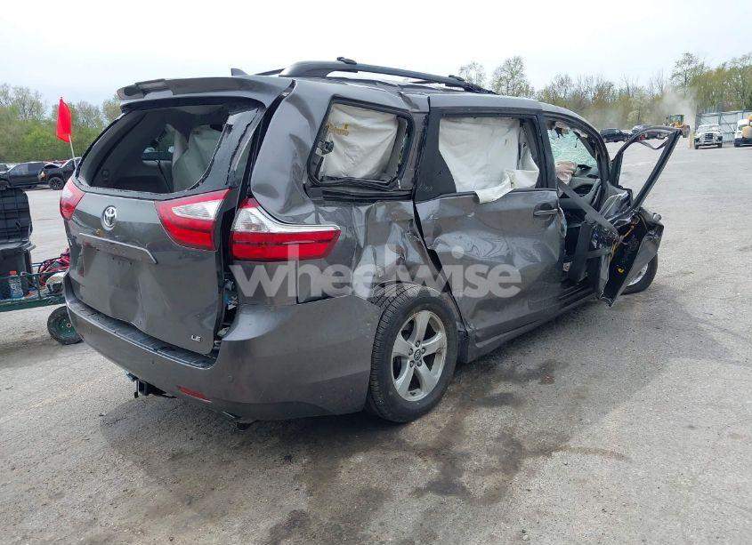 Photo 4 of 2018 Toyota Sienna LE 8 PASSENGER (VIN 5TDKZ3DC7JS940573)