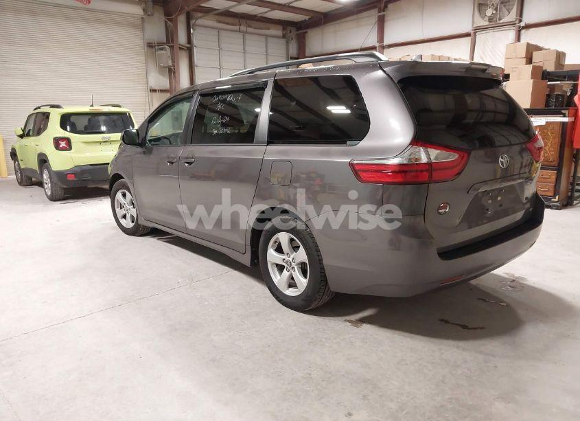 Photo 3 of 2019 Toyota Sienna LE 8 PASSENGER (VIN 5TDKZ3DC7KS001733)