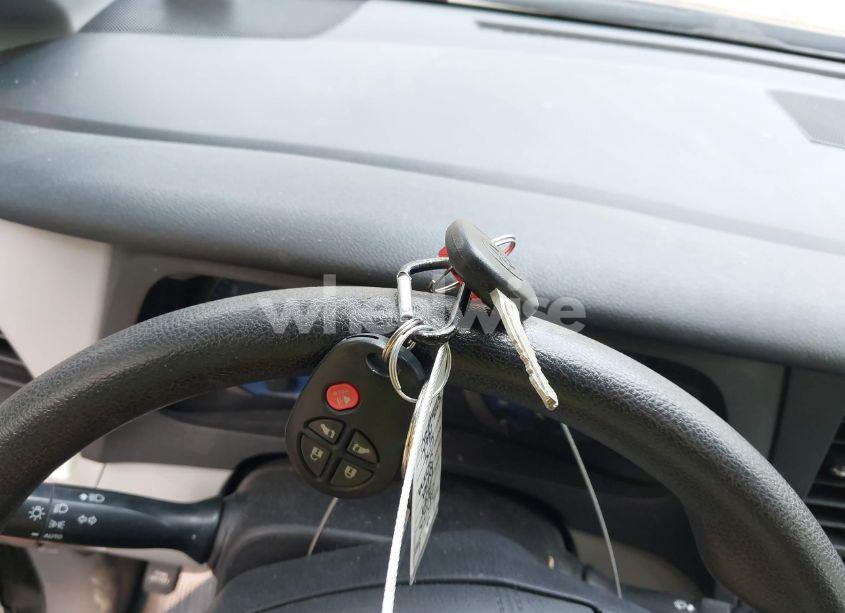 Photo 11 of 2019 Toyota Sienna LE 7 PASSENGER/LE 8 PASSENGER (VIN 5TDKZ3DC7KS008763)