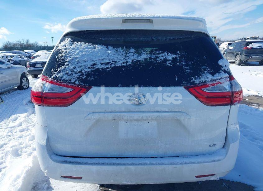 Photo 16 of 2017 Toyota Sienna LE 8 PASSENGER (VIN 5TDKZ3DC8HS856837)