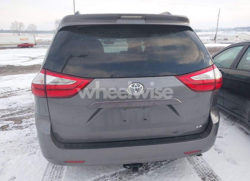 Photo 16 of 2017 Toyota Sienna LE 8 PASSENGER (VIN 5TDKZ3DC8HS870804)