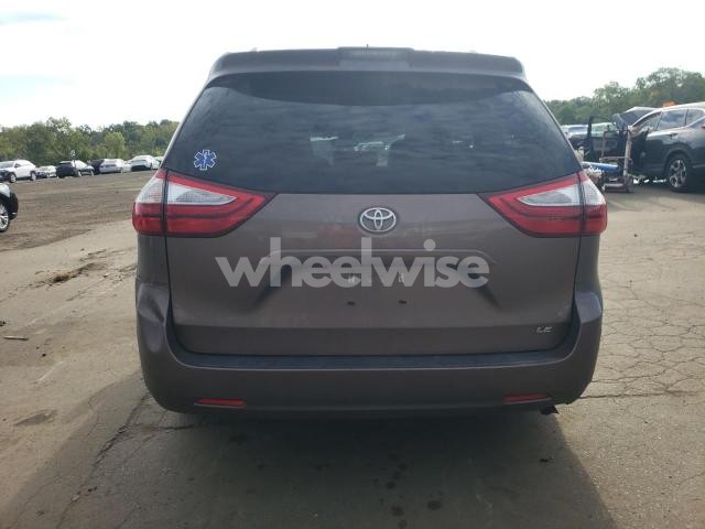 Photo 9 of 2019 TOYOTA SIENNA LE (VIN 5TDKZ3DC8KS972806)