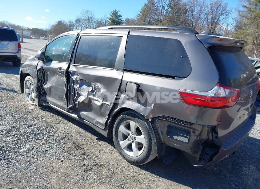 Photo 3 of 2020 Toyota Sienna LE (VIN 5TDKZ3DC8LS051445)