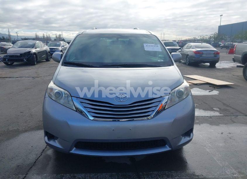 Photo 12 of 2017 Toyota Sienna LE 8 PASSENGER (VIN 5TDKZ3DC9HS787754)