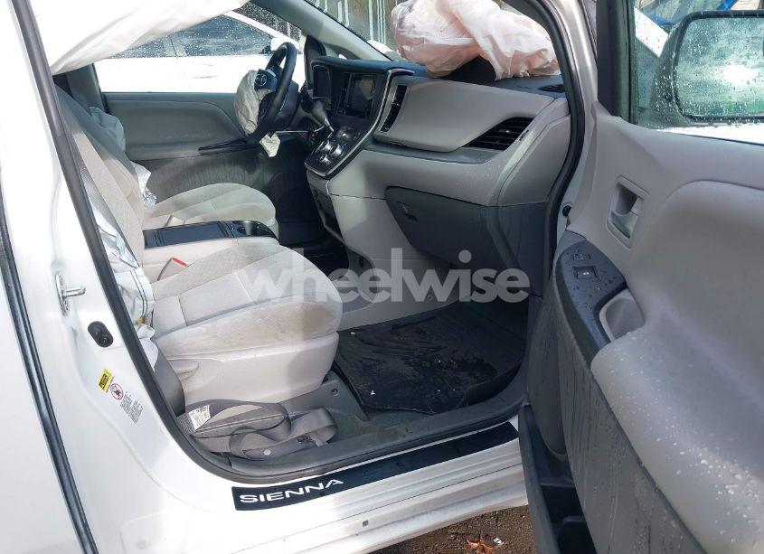 Photo 5 of 2017 Toyota Sienna LE 8 PASSENGER (VIN 5TDKZ3DC9HS875204)