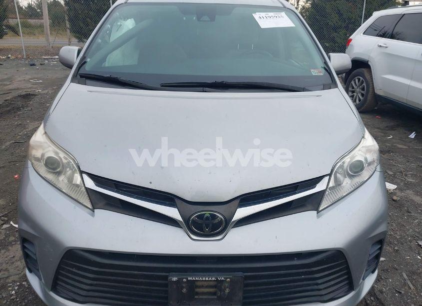 Photo 12 of 2018 Toyota Sienna LE 8 PASSENGER (VIN 5TDKZ3DC9JS928344)