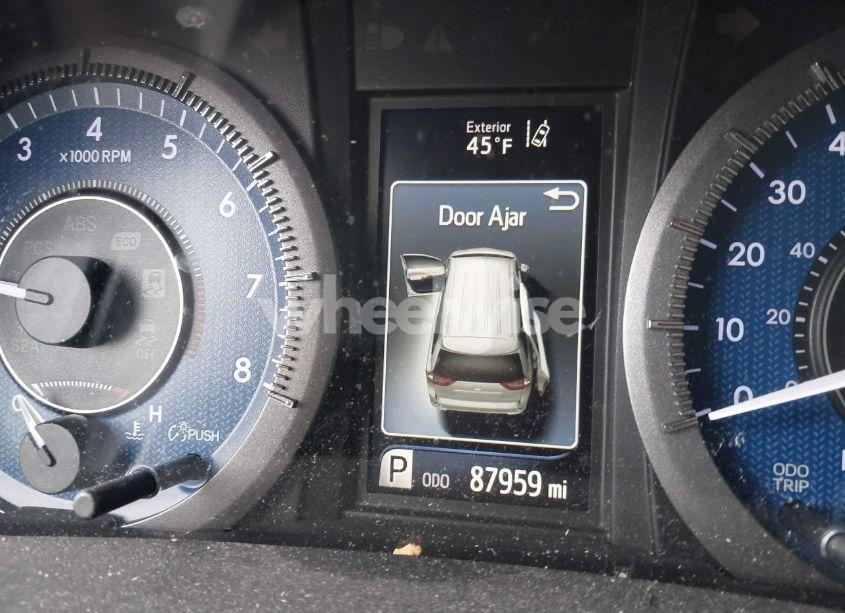 Photo 15 of 2018 Toyota Sienna LE 8 PASSENGER (VIN 5TDKZ3DC9JS928344)