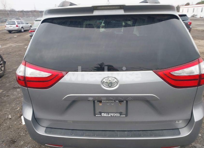 Photo 16 of 2018 Toyota Sienna LE 8 PASSENGER (VIN 5TDKZ3DC9JS928344)