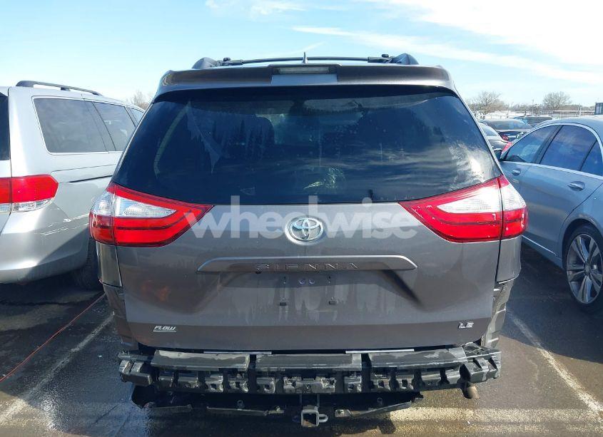 Photo 17 of 2019 Toyota Sienna LE 8 PASSENGER (VIN 5TDKZ3DC9KS003158)