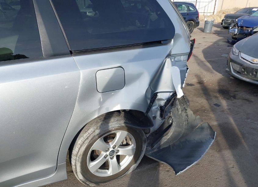 Photo 6 of 2020 Toyota Sienna LE (VIN 5TDKZ3DC9LS046500)