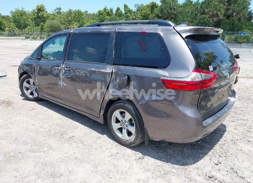 Photo 3 of 2020 Toyota Sienna LE (VIN 5TDKZ3DC9LS086866)