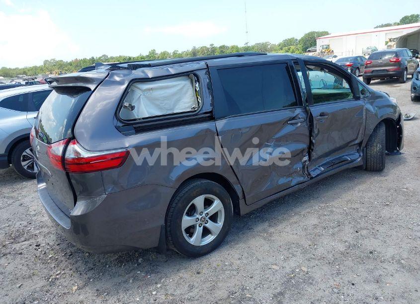 Photo 4 of 2020 Toyota Sienna LE (VIN 5TDKZ3DC9LS086866)