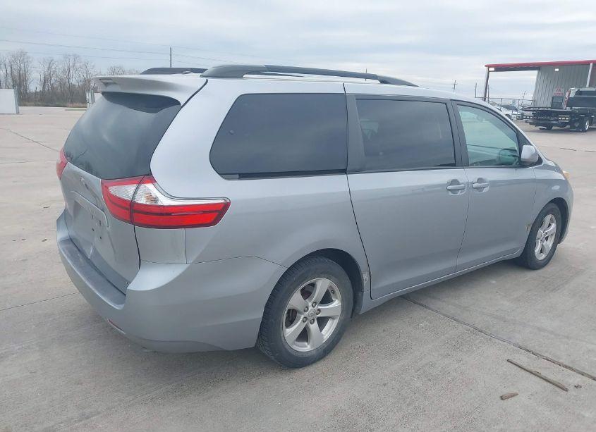 Photo 4 of 2017 Toyota Sienna LE 8 PASSENGER (VIN 5TDKZ3DCXHS798164)