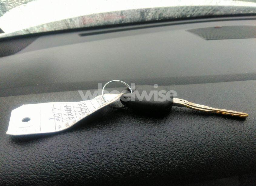 Photo 11 of 2017 Toyota Sienna LE 8 PASSENGER (VIN 5TDKZ3DCXHS824116)