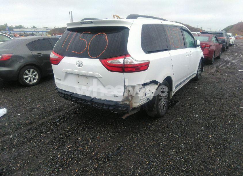 Photo 4 of 2017 Toyota Sienna LE 8 PASSENGER (VIN 5TDKZ3DCXHS824116)