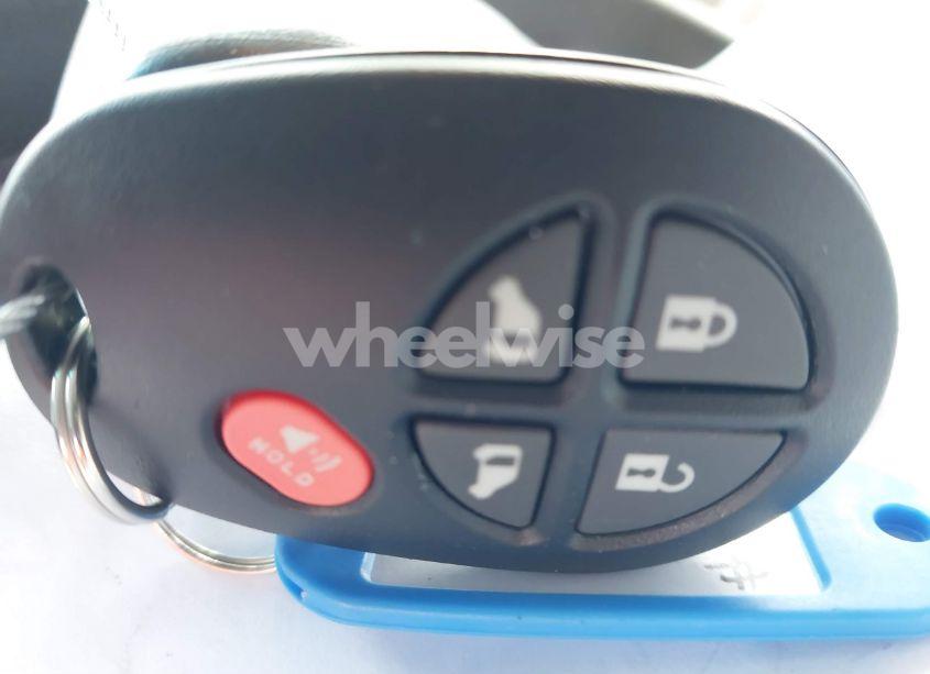 Photo 11 of 2017 Toyota Sienna LE 8 PASSENGER (VIN 5TDKZ3DCXHS854216)