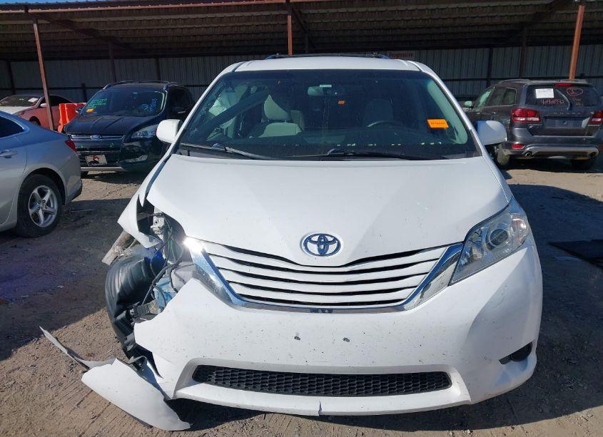 Photo 12 of 2017 Toyota Sienna LE 8 PASSENGER (VIN 5TDKZ3DCXHS862896)
