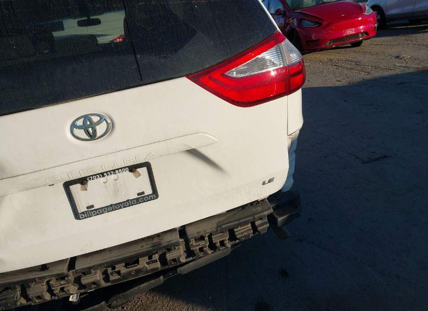 Photo 6 of 2017 Toyota Sienna LE 8 PASSENGER (VIN 5TDKZ3DCXHS883943)