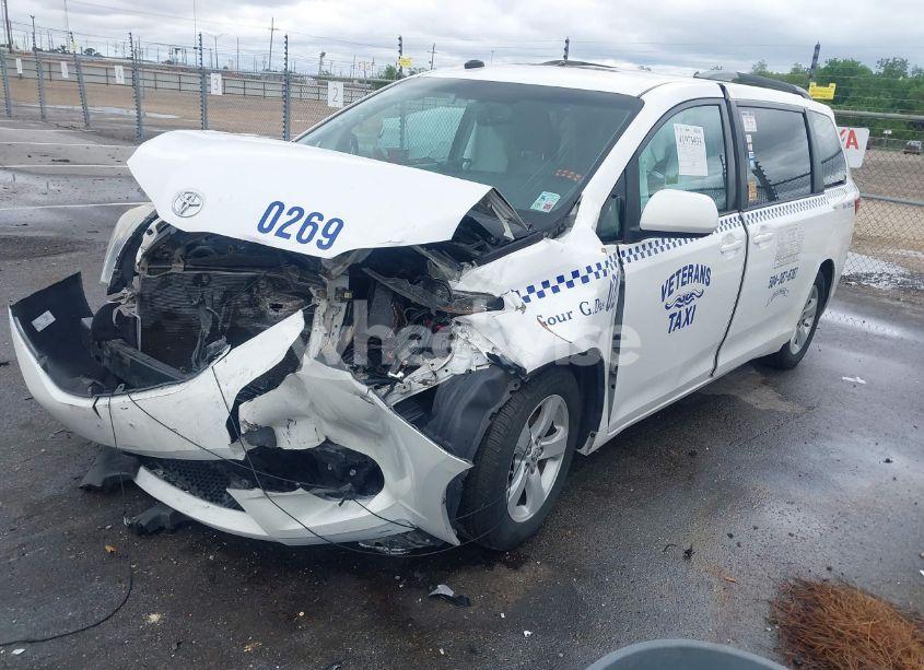 Photo 14 of 2017 Toyota Sienna LE 8 PASSENGER (VIN 5TDKZ3DCXHS896658)