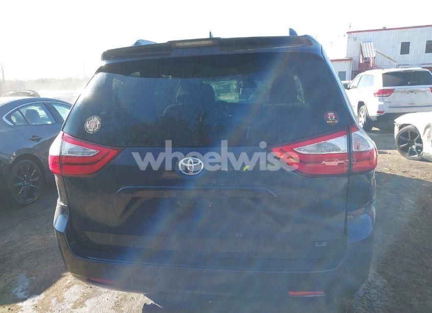 Photo 16 of 2018 Toyota Sienna LE 8 PASSENGER (VIN 5TDKZ3DCXJS930619)