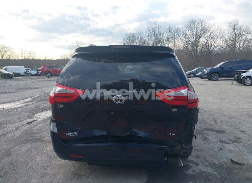 Photo 16 of 2018 Toyota Sienna LE 8 PASSENGER (VIN 5TDKZ3DCXJS948487)