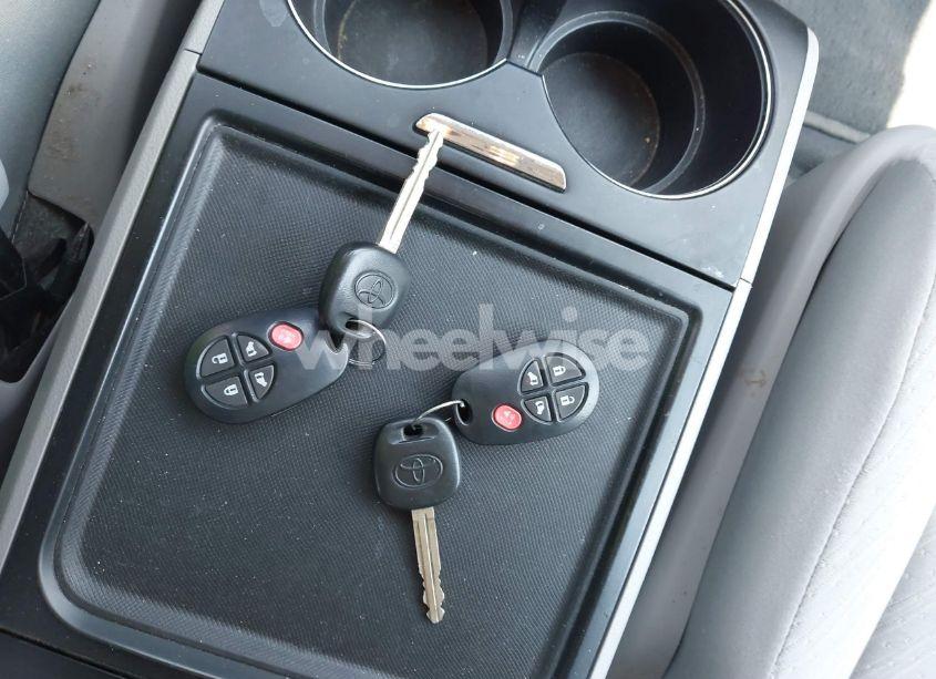 Photo 11 of 2019 Toyota Sienna LE 8 PASSENGER (VIN 5TDKZ3DCXKS010555)