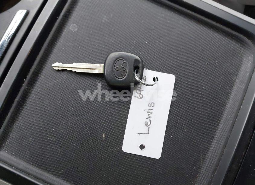 Photo 11 of 2020 Toyota Sienna LE (VIN 5TDKZ3DCXLS053763)