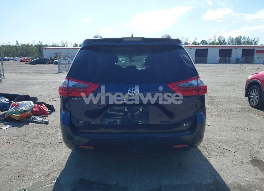 Photo 16 of 2020 Toyota Sienna LE (VIN 5TDKZ3DCXLS073317)