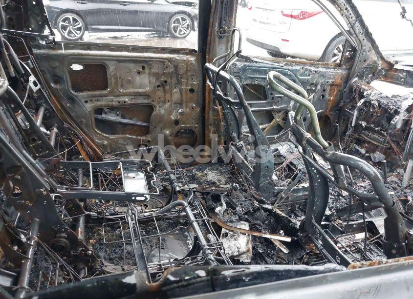 Photo 8 of 2018 Toyota Highlander XLE (VIN 5TDKZRFH0JS547462)